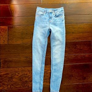 Skinny jeans